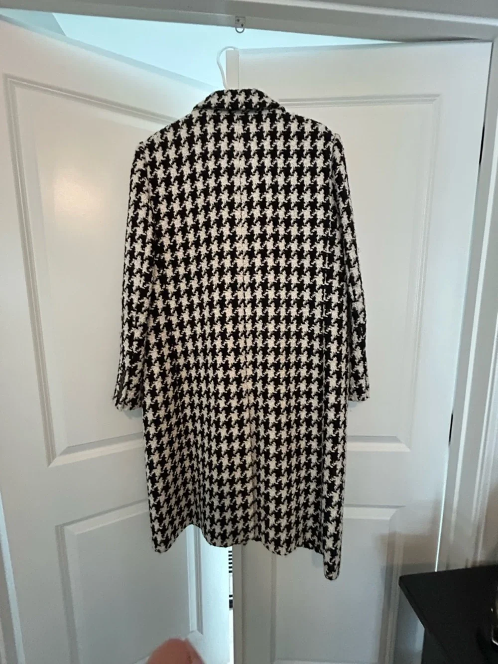 Ann Taylor Black & White Houndstooth long coat - Picture 3 of 8